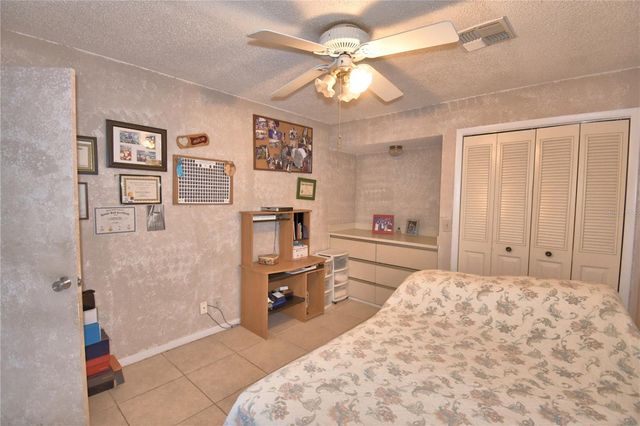 201 LAKE BONNY DRIVE E, Lakeland, FL 33801