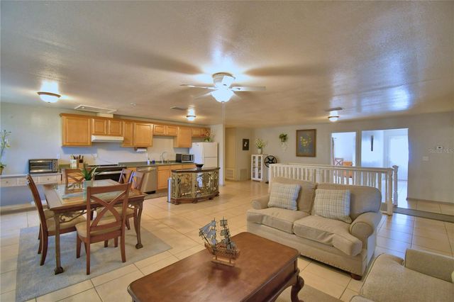 201 LAKE BONNY DRIVE E, Lakeland, FL 33801