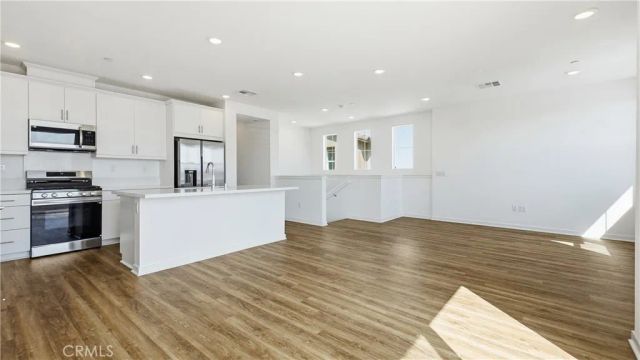 686 Limoncello Lane, Covina, CA 91723
