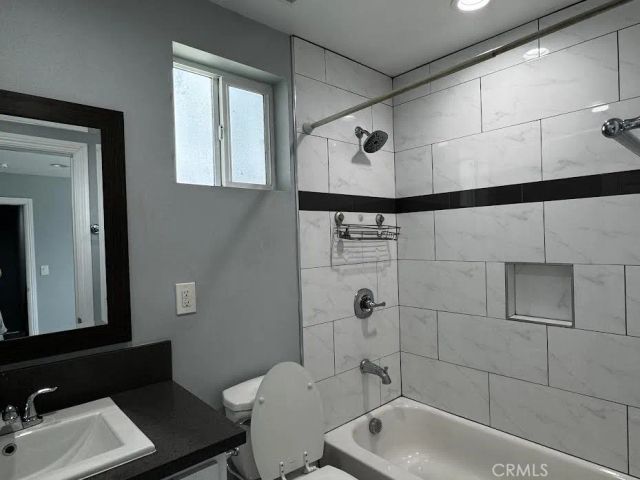 433 E 30th, Los Angeles, CA 90011