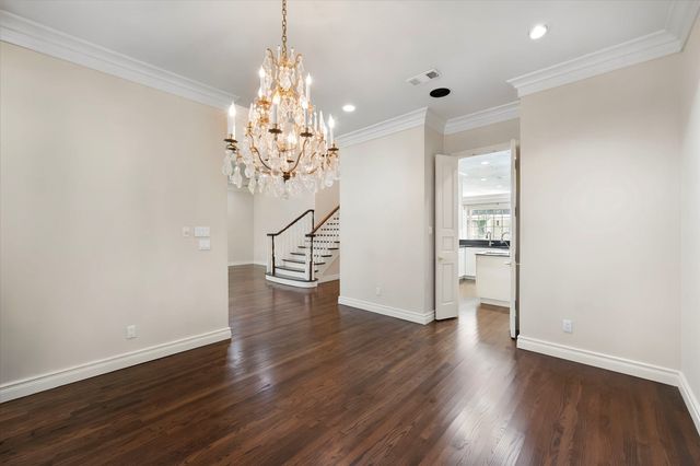 2410 GREEN PARK Drive, Arlington, TX 76017