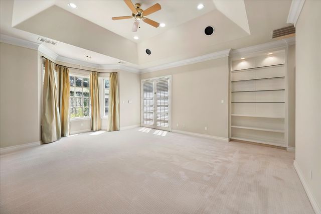 2410 GREEN PARK Drive, Arlington, TX 76017