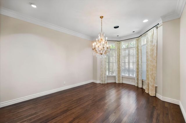 2410 GREEN PARK Drive, Arlington, TX 76017