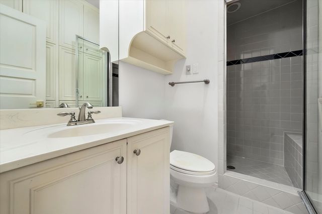2410 GREEN PARK Drive, Arlington, TX 76017