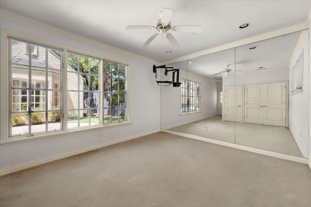 2410 GREEN PARK Drive, Arlington, TX 76017