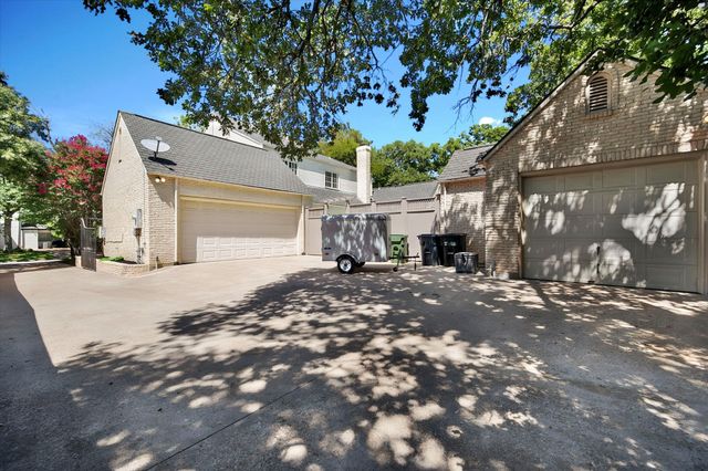 2410 GREEN PARK Drive, Arlington, TX 76017
