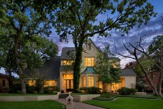 2410 GREEN PARK Drive, Arlington, TX 76017
