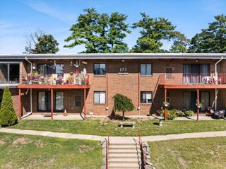 173 Highland St 201, Taunton, MA 02780