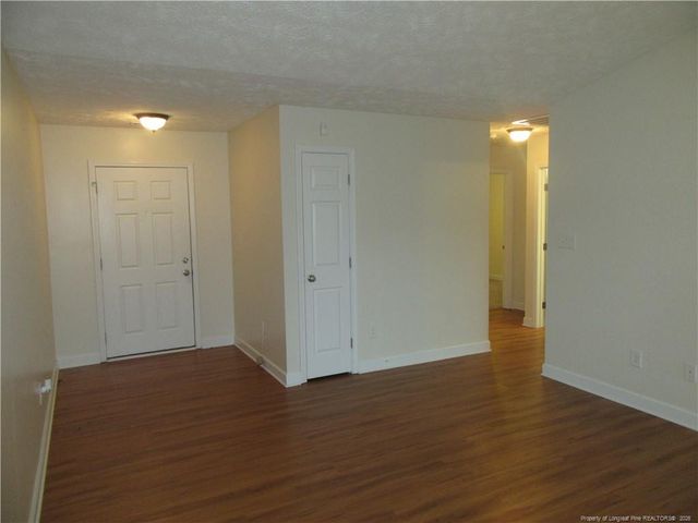 2212 Cliff Swallow Drive, Fayetteville, NC 28306