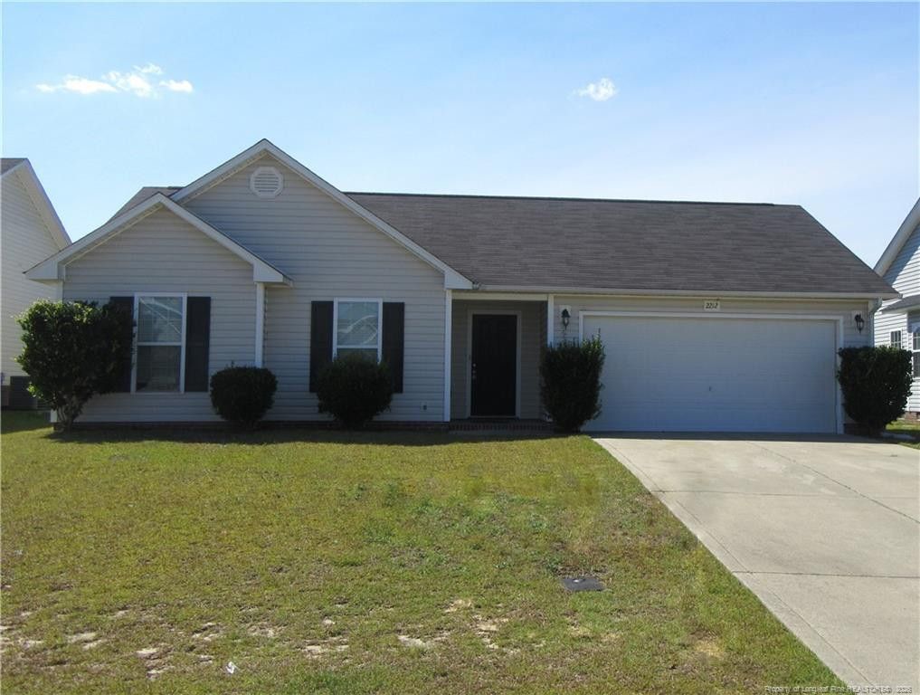 2212 Cliff Swallow Drive, Fayetteville, NC 28306