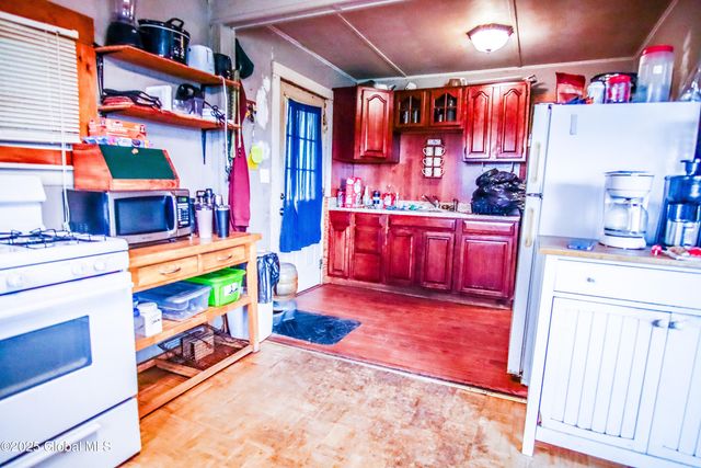 11 Kyle Lane, Coeymans, NY 12143