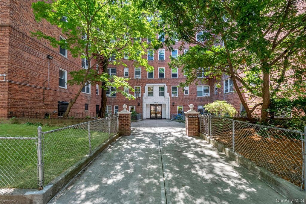 144-44 41st Avenue 3N, Flushing, NY 11355