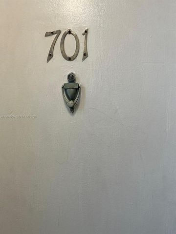 4550 NW 9th Street 701E, Miami, FL 33126