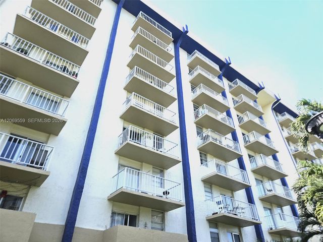 4550 NW 9th Street 701E, Miami, FL 33126