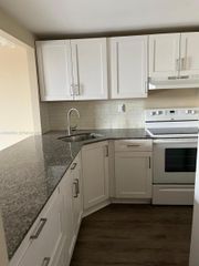 4550 NW 9th Street 701E, Miami, FL 33126