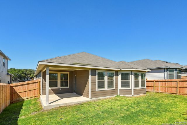 10258 King Robert, San Antonio, TX 78239