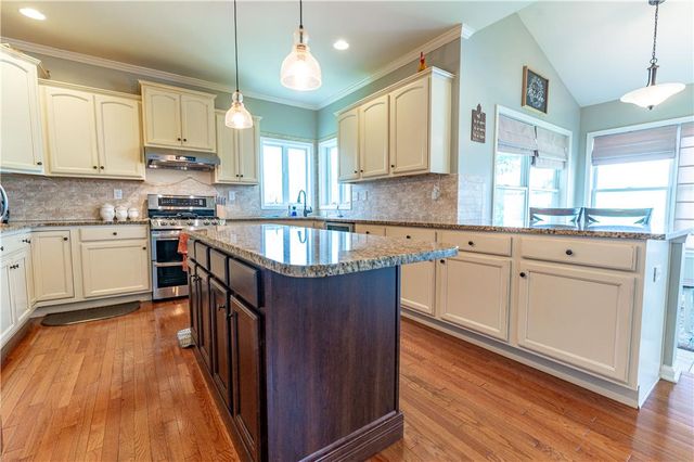 2140 Eagles Landing Drive, Upper Nazareth Twp, PA 18064