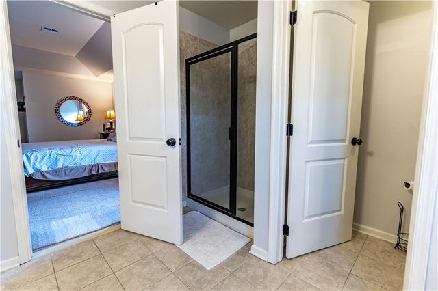 2140 Eagles Landing Drive, Upper Nazareth Twp, PA 18064