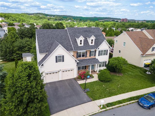2140 Eagles Landing Drive, Upper Nazareth Twp, PA 18064