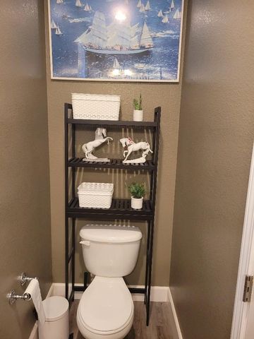 5012 Wuthering Ave, Sacramento, CA 95823