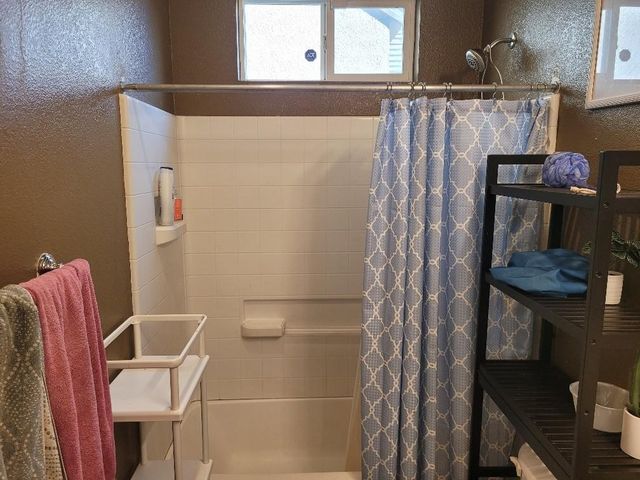 5012 Wuthering Ave, Sacramento, CA 95823