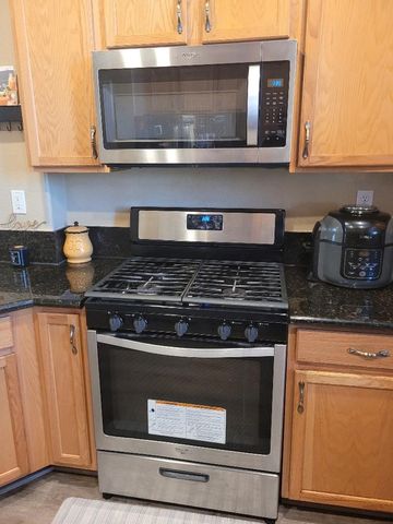 5012 Wuthering Ave, Sacramento, CA 95823