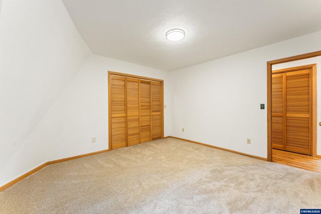 7210 NW Grandview Dr, Corvallis, OR 97330