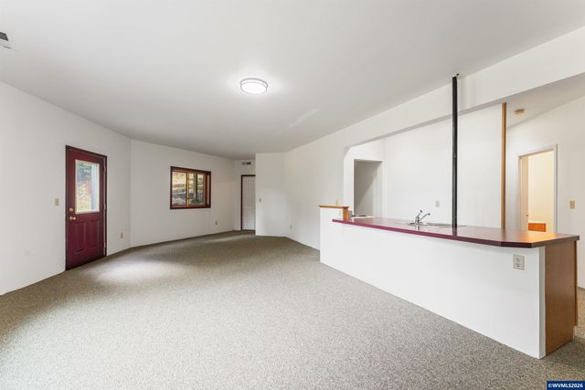 7210 NW Grandview Dr, Corvallis, OR 97330