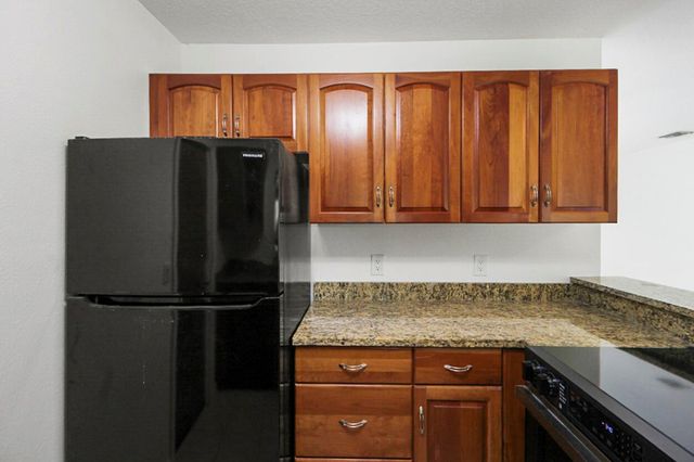 431 NE Julia Court, Jensen Beach, FL 34957