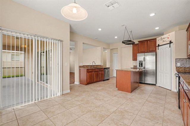 13740 NEWPORT SHORES DR, Hudson, FL 34669