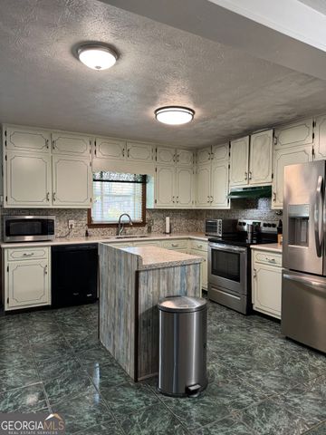 2273 Hampton Trail SE, Conyers, GA 30013