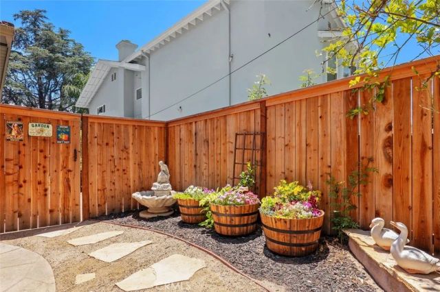23349 Schoenborn Street, West Hills, CA 91304