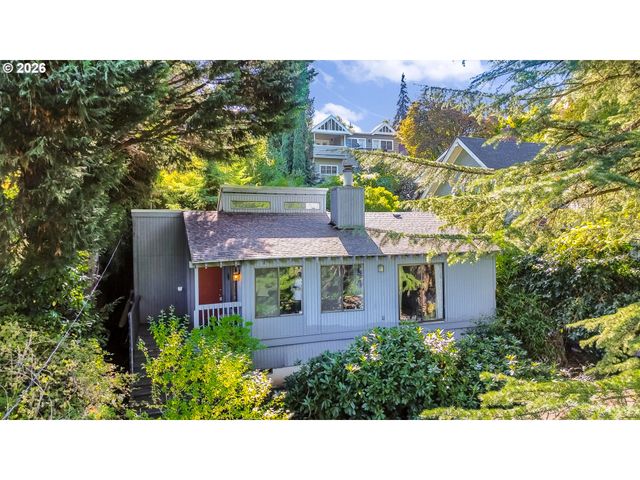 3212 Nw WILSON St, Portland, OR 97210