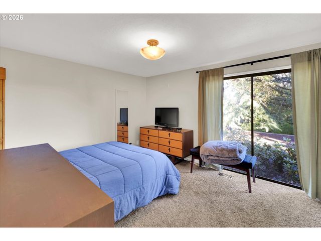 3212 Nw WILSON St, Portland, OR 97210