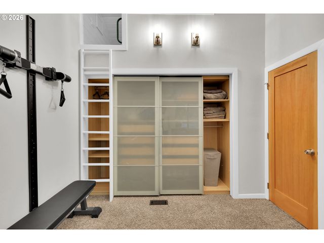 3212 Nw WILSON St, Portland, OR 97210