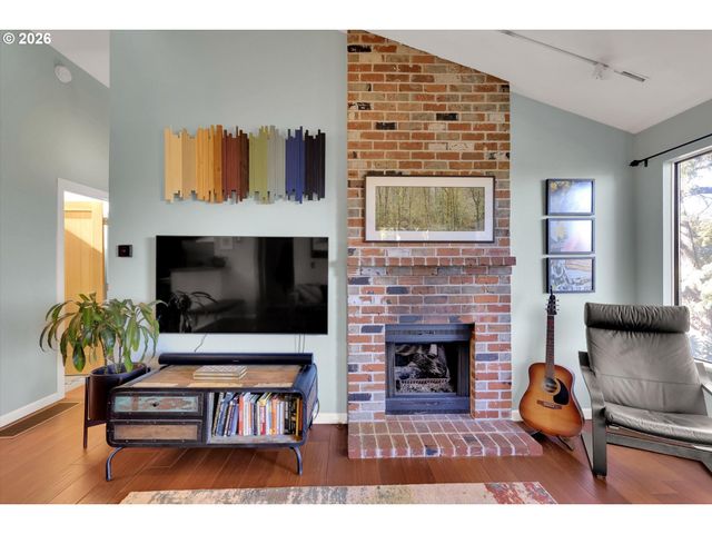 3212 Nw WILSON St, Portland, OR 97210