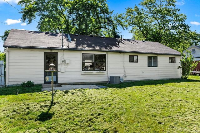 1194 Braeburn Drive, New Haven, IN 46774