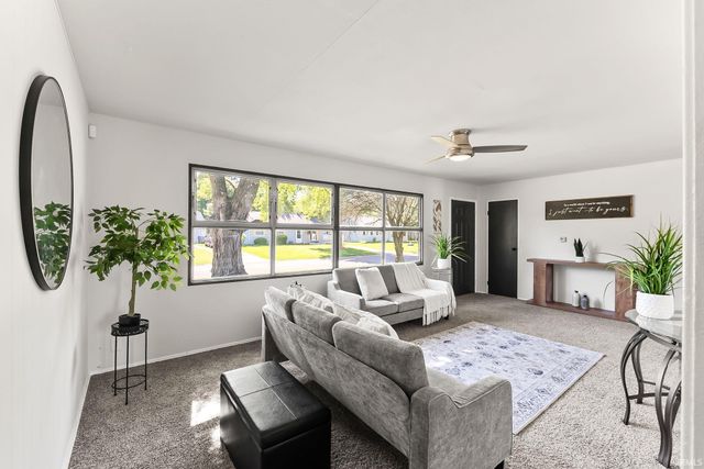 1194 Braeburn Drive, New Haven, IN 46774