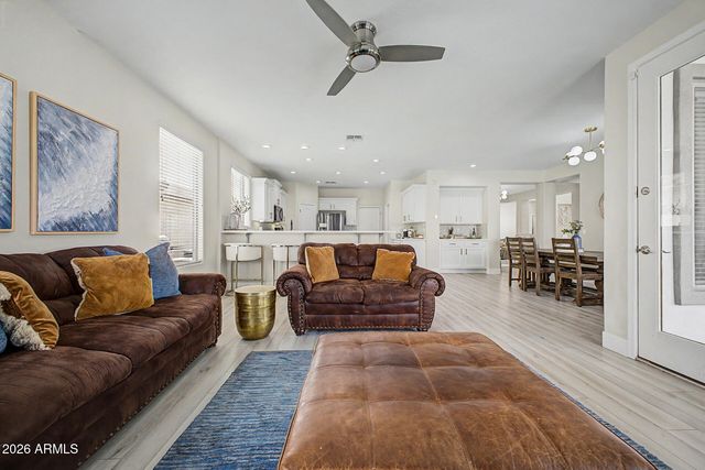 6745 S RACHAEL Way, Gilbert, AZ 85298