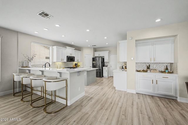 6745 S RACHAEL Way, Gilbert, AZ 85298