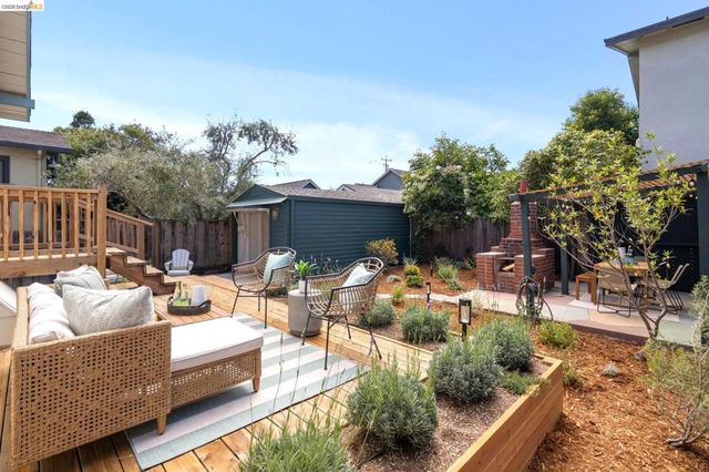 4187 Emerald Street, Oakland, CA 94609