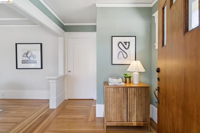 4187 Emerald Street, Oakland, CA 94609