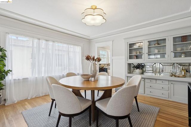 4187 Emerald Street, Oakland, CA 94609