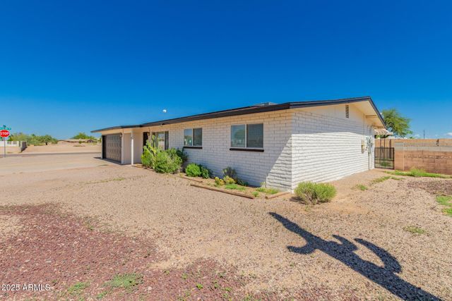 8270 W NEWPORT Circle, Arizona City, AZ 85123