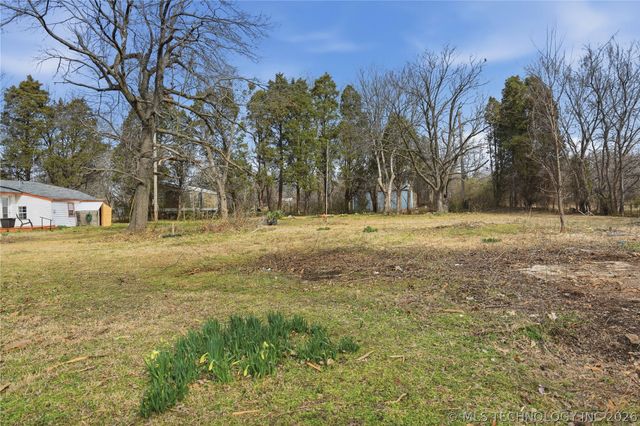 4200 S 30th Street West, Muskogee, OK 74401