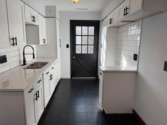 295 E Whittier Street, 293, Columbus, OH 43206