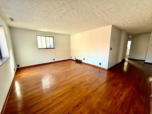 295 E Whittier Street, 293, Columbus, OH 43206