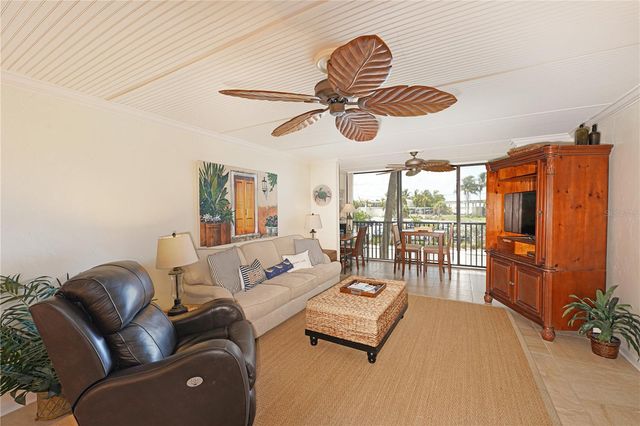 5600 BEACH WAY DR 213, Sarasota, FL 34242
