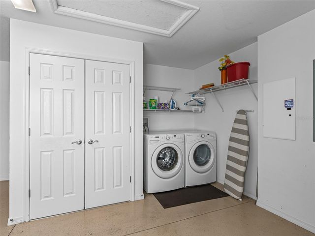 1109 TIPTON LANE, The Villages, FL 32163