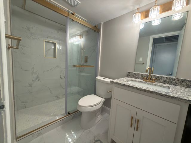 4020 Holland Avenue 106, Dallas, TX 75219